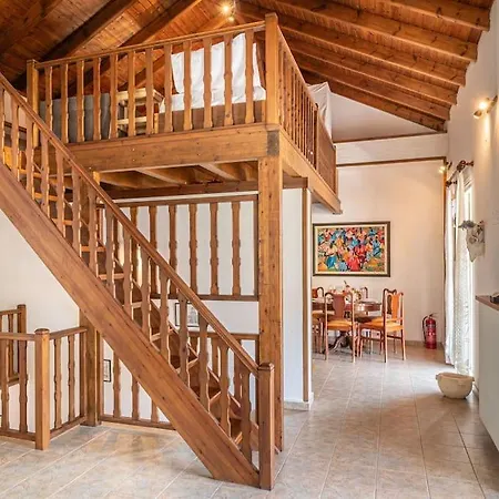 Nonna House *